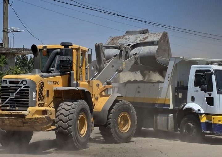 Civil Defense Clears Roads in Al-Rafid, Quneitra