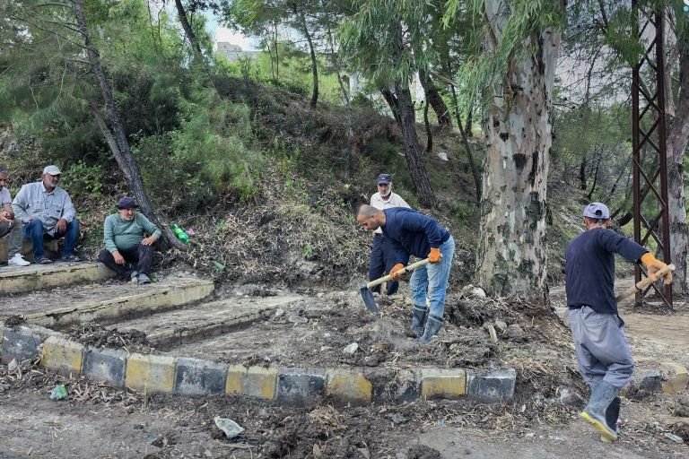 Salma Residents Launch Community Cleanup Initiative in Latakia