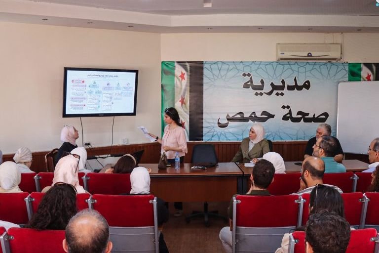 Homs Health Directorate Hosts Seminar on Laboratory Diagnostics