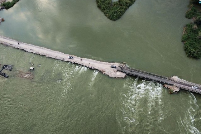 Deir ez-Zor Authorities Monitor Euphrates River Water Levels