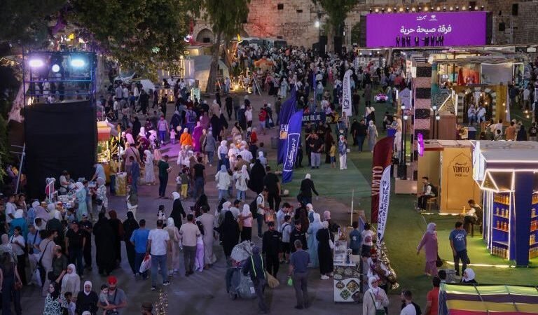 Kuwaiti Book Stall Draws Crowds at Syria Summer Festival