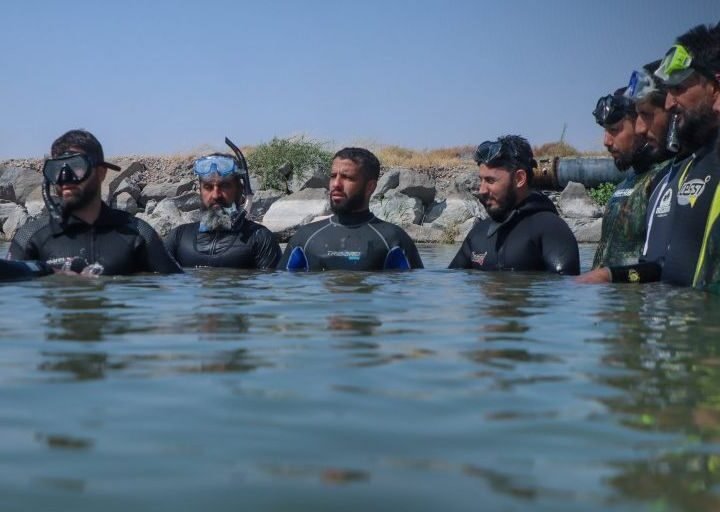 Raqqa Civil Defense Concludes Specialized Water Rescue Training