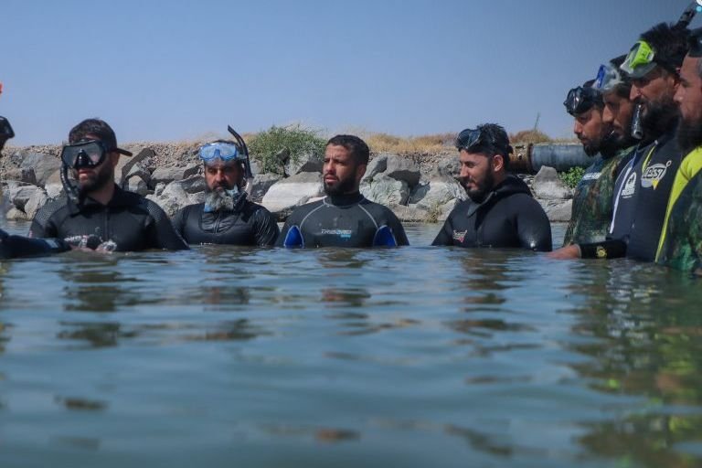Raqqa Civil Defense Concludes Specialized Water Rescue Training
