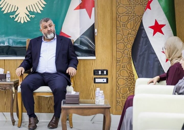 Daraa Governor Honors Top-Performing High School Students