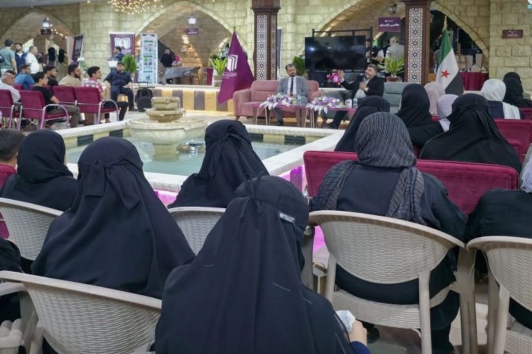 Idlib Book Fair Hosts Seminar on Youth’s Role in Building Syria