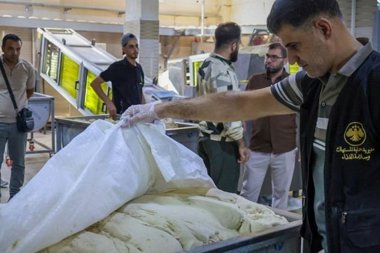 Rif Dimashq Authorities Issue 357 Violations in Market Crackdown