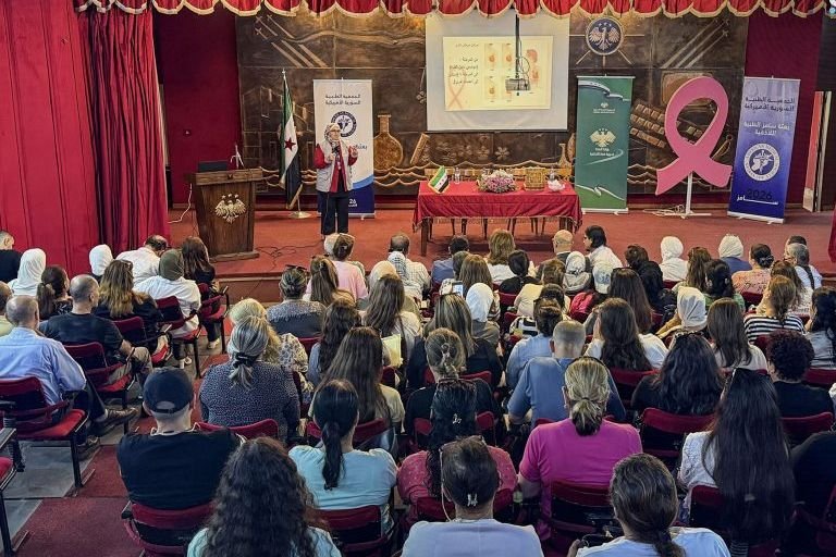 Latakia Health Directorate Hosts Breast Cancer Awareness Lecture