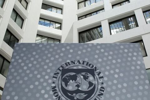 IMF Warns Global Economy Faces Debt and Inflation Pressures