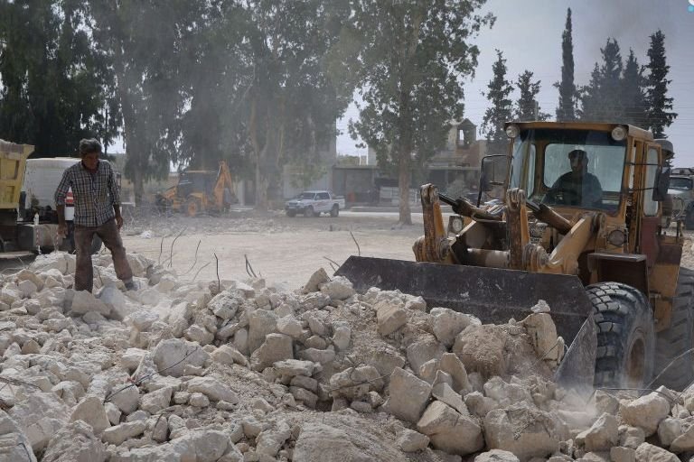 2,000 Cubic Meters of Debris Cleared in Harran al-Awamid