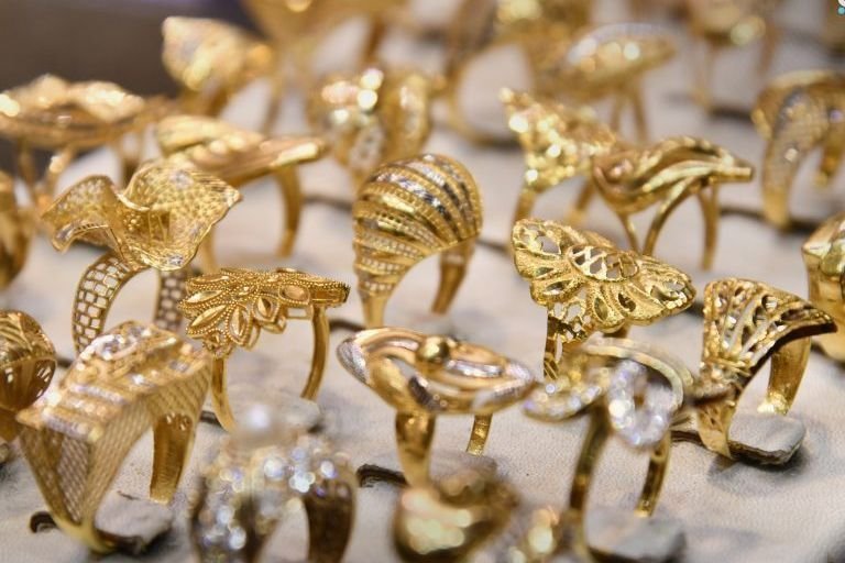 Slight Decline in Gold Prices Across Syrian Markets